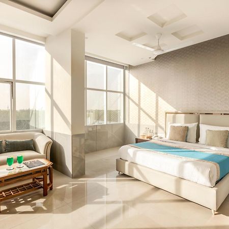Hotel Aero Star Near Delhi Airport ニューデリー エクステリア 写真