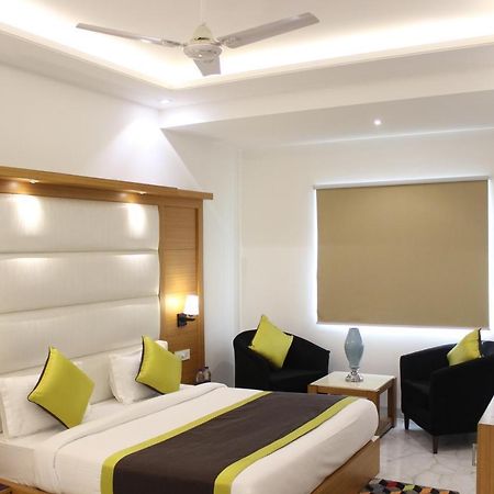 Hotel Aero Star Near Delhi Airport ニューデリー エクステリア 写真