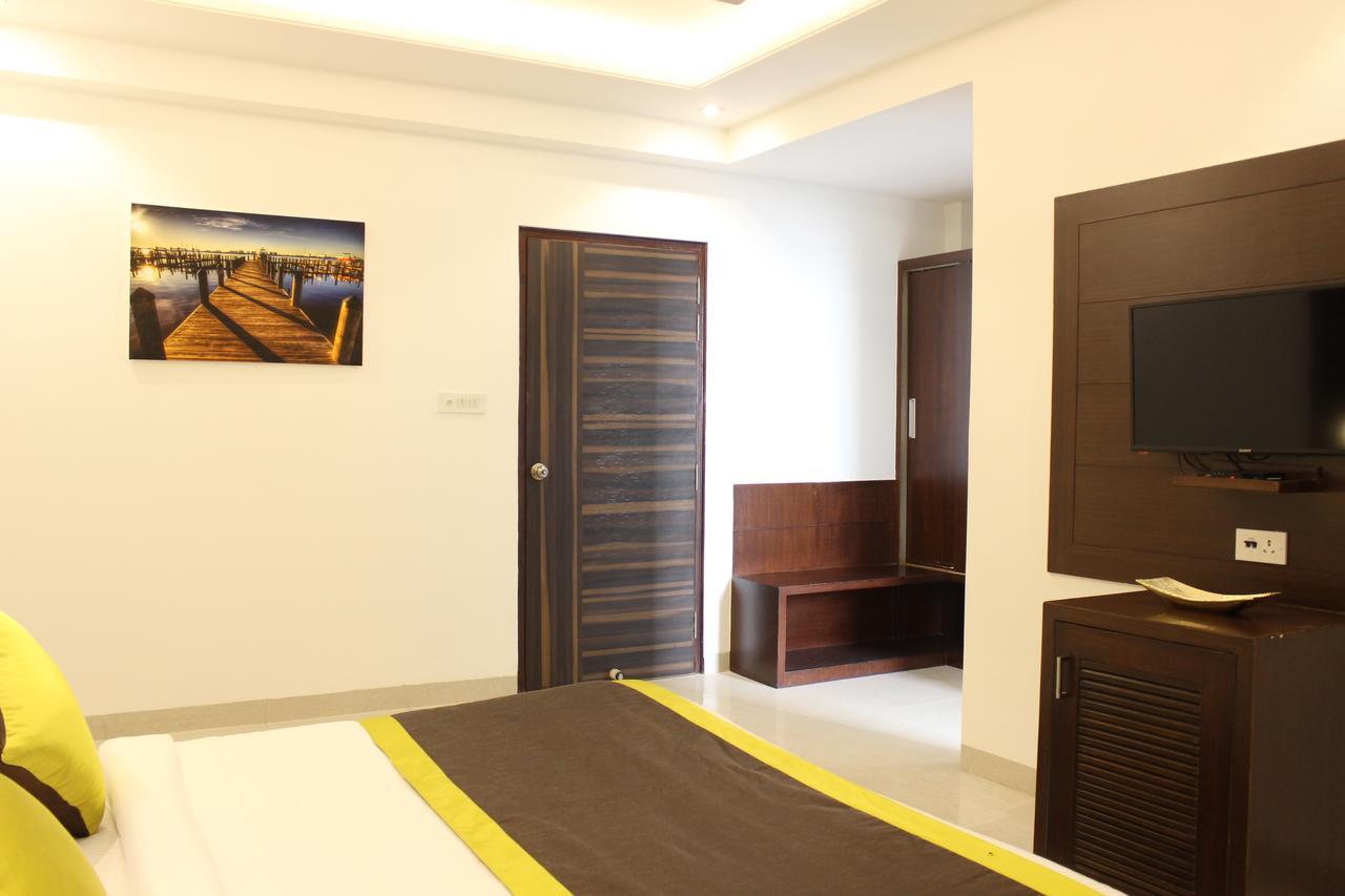Hotel Aero Star Near Delhi Airport ニューデリー エクステリア 写真