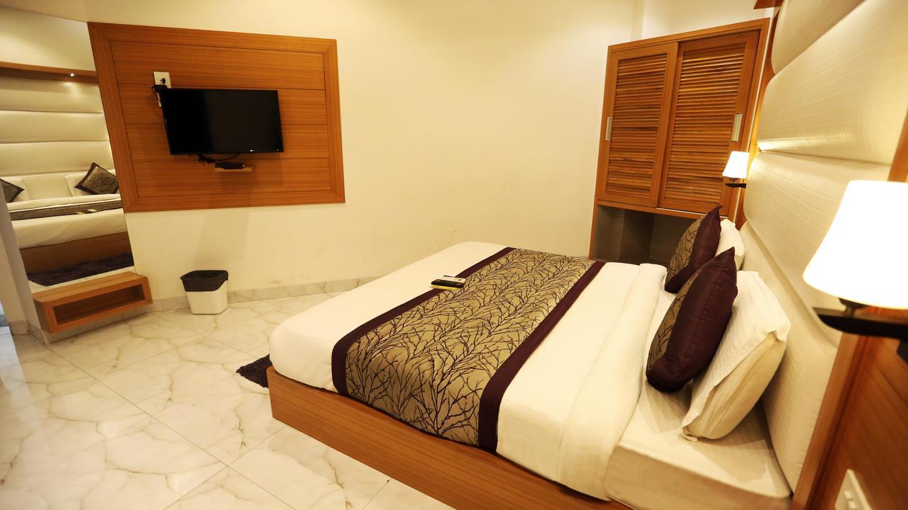 Hotel Aero Star Near Delhi Airport ニューデリー エクステリア 写真