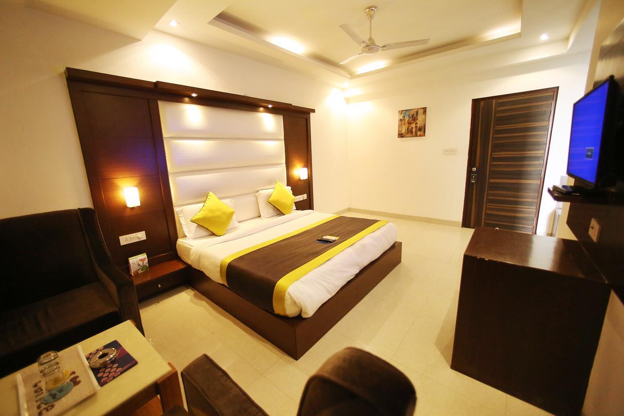 Hotel Aero Star Near Delhi Airport ニューデリー エクステリア 写真