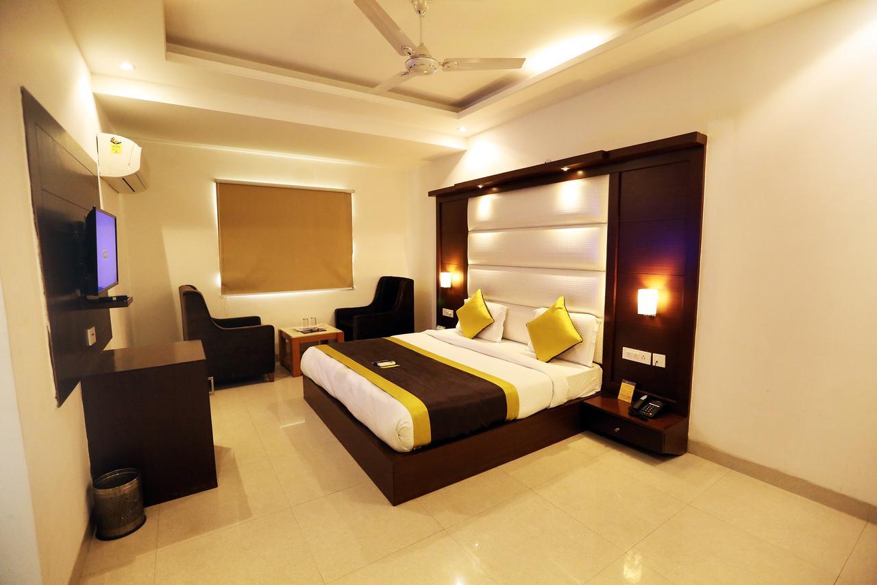 Hotel Aero Star Near Delhi Airport ニューデリー エクステリア 写真