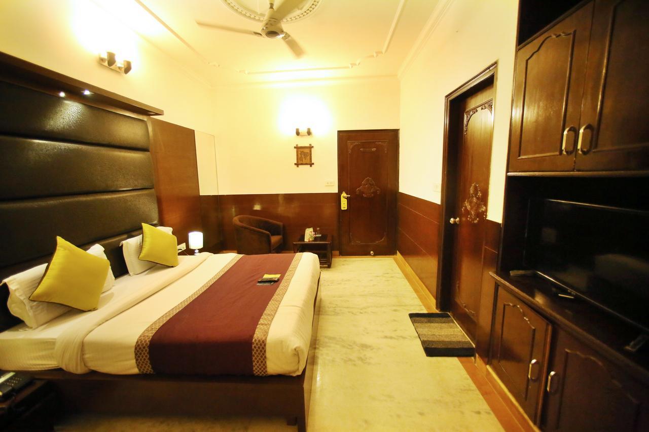 Hotel Aero Star Near Delhi Airport ニューデリー エクステリア 写真