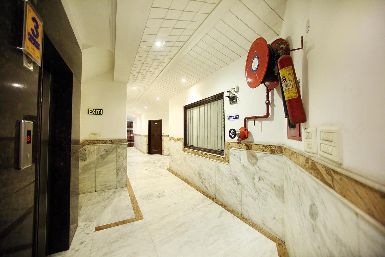 Hotel Aero Star Near Delhi Airport ニューデリー エクステリア 写真