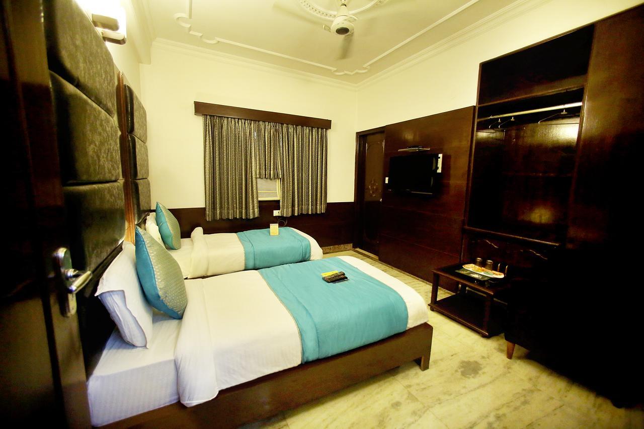 Hotel Aero Star Near Delhi Airport ニューデリー エクステリア 写真