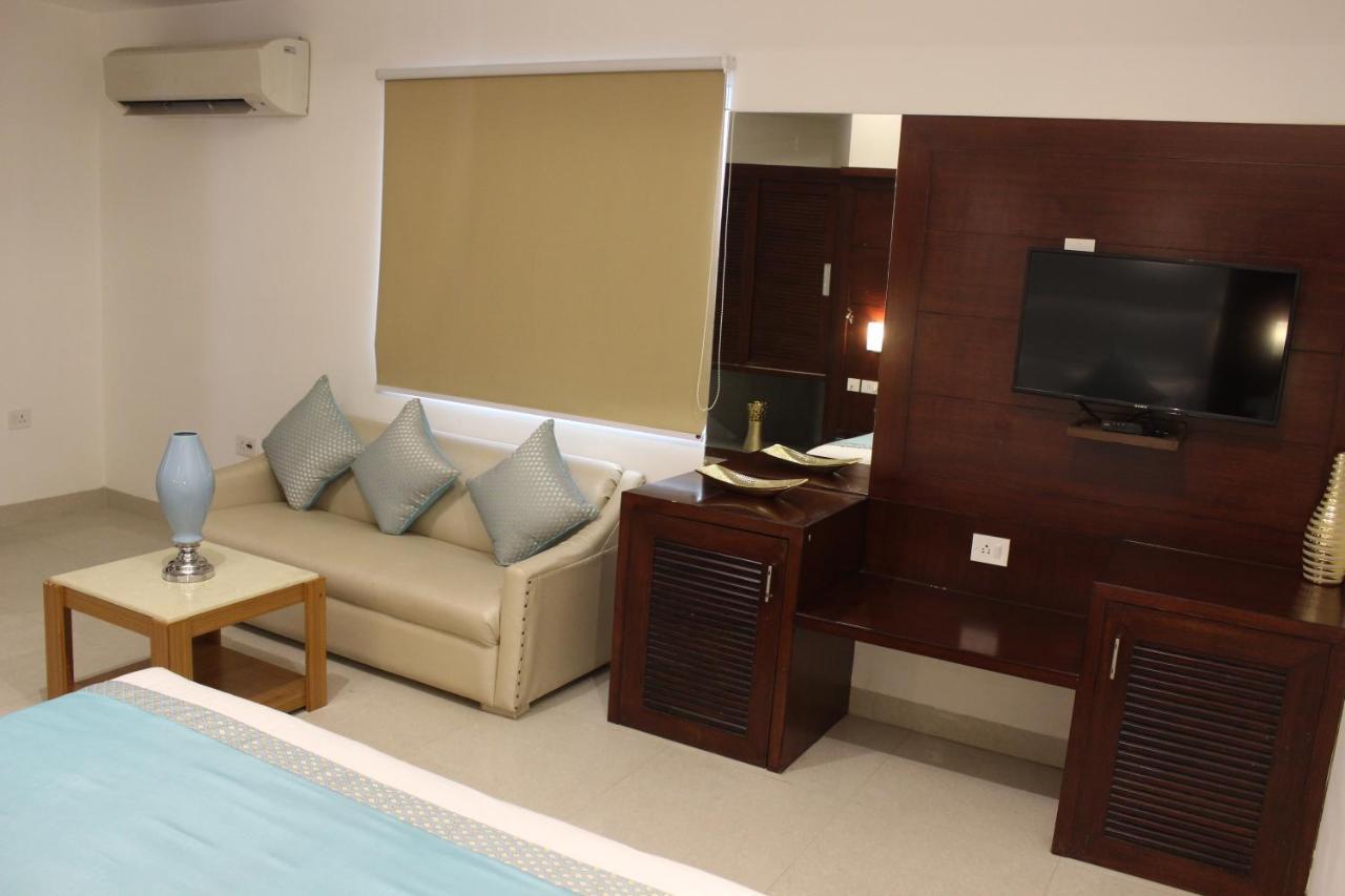Hotel Aero Star Near Delhi Airport ニューデリー エクステリア 写真