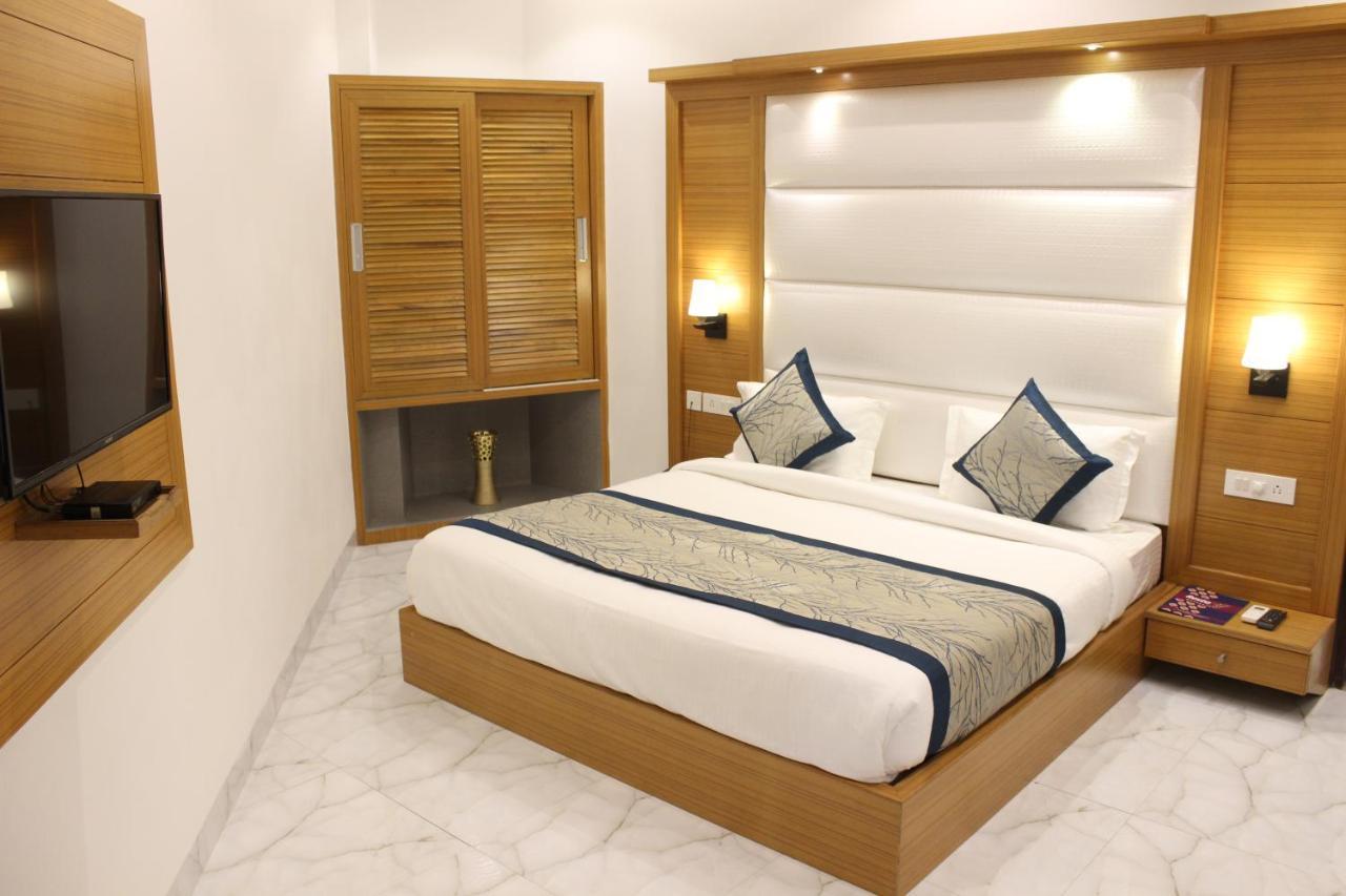 Hotel Aero Star Near Delhi Airport ニューデリー エクステリア 写真