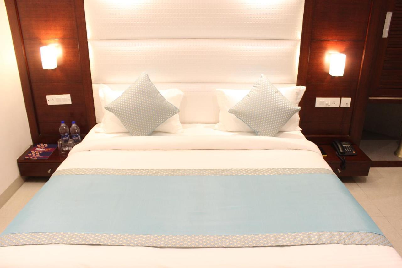 Hotel Aero Star Near Delhi Airport ニューデリー エクステリア 写真