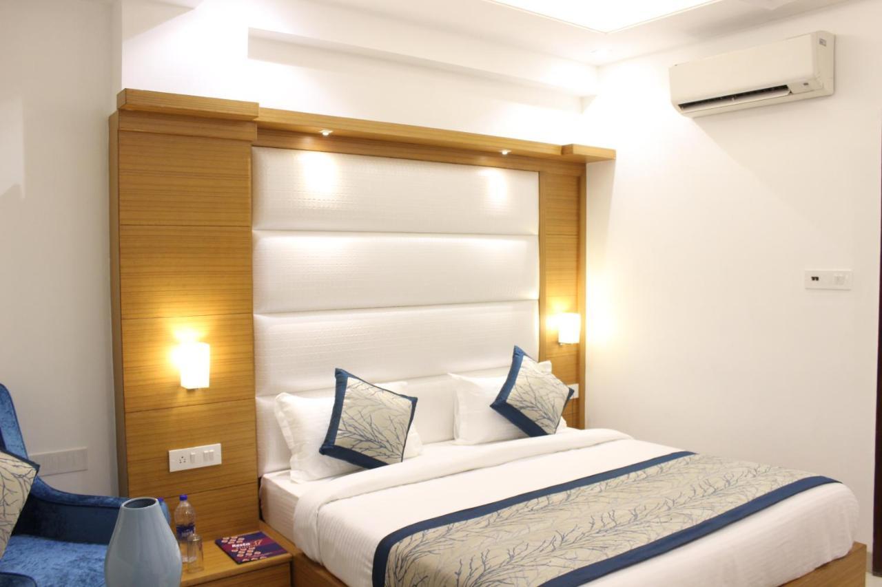Hotel Aero Star Near Delhi Airport ニューデリー エクステリア 写真