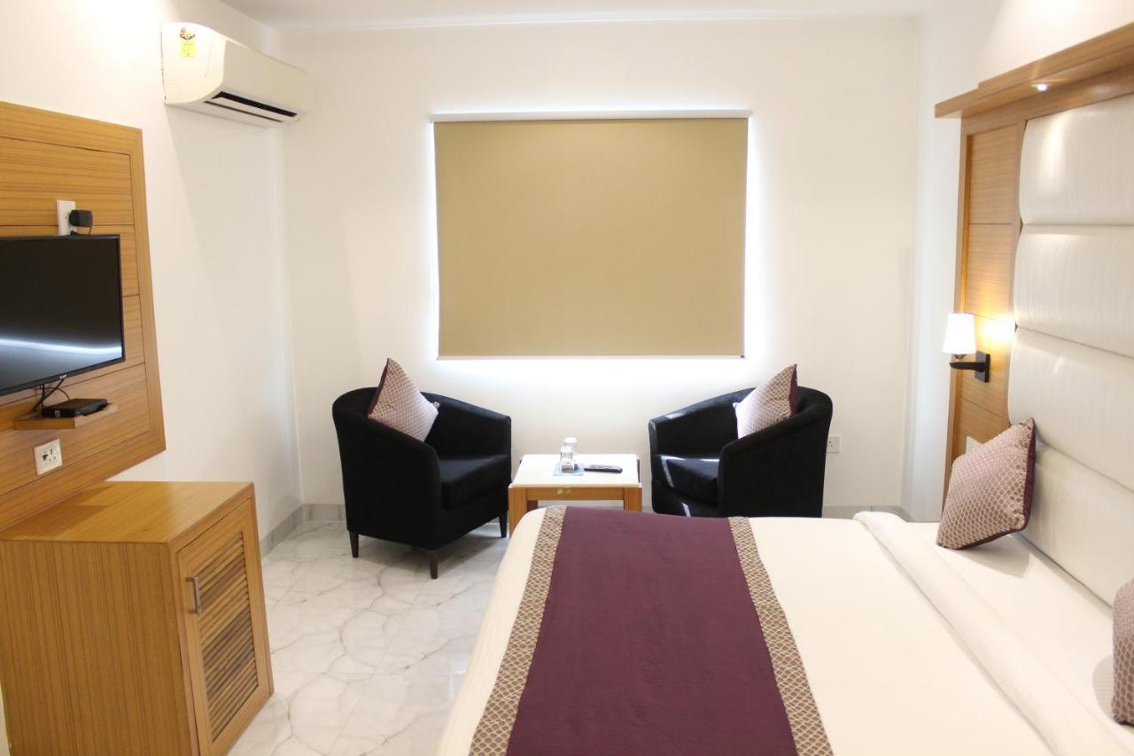 Hotel Aero Star Near Delhi Airport ニューデリー エクステリア 写真