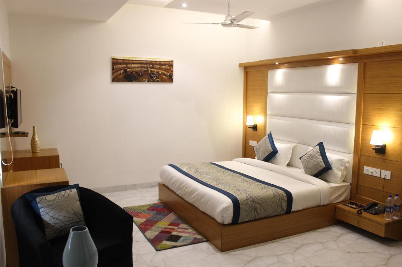 Hotel Aero Star Near Delhi Airport ニューデリー エクステリア 写真