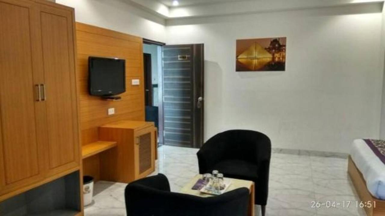 Hotel Aero Star Near Delhi Airport ニューデリー エクステリア 写真